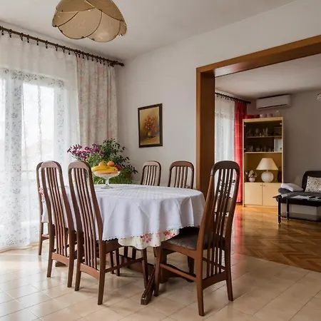Apartment Apartment Blazenka